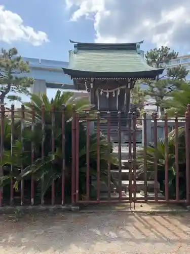 琵琶島神社の{uncategorized: "未分類", other: "その他", undefined: "問題あり", building: "その他建物", grave: "お墓", sacred_gate: "鳥居", guardian: "狛犬", statue: "像", buddha: "仏像", history: "歴史", nature: "自然", garden: "庭園", animal: "動物", pagoda: "塔", temizu: "手水舎", mountain_gate: "山門・神門", sanctuary: "本殿・本堂", subordinate: "末社・摂社", art: "芸術", scenery: "景色", jizo: "地蔵", ema: "絵馬", goshuin: "御朱印", omikuji: "おみくじ", items: "授与品その他", amulet: "お守り", goshuincho: "御朱印帳", eats: "食事", festival: "お祭り", votive_dance: "神楽", shichigosan: "七五三参", wedding: "結婚式", experience: "体験その他", initially: "初詣", around: "周辺", anti_infection: "感染症対策"}