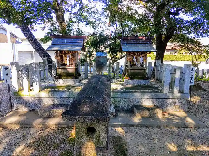 鹿嶋神社の末社・摂社