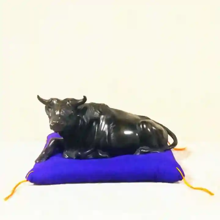 彌彦神社 (伊夜日子神社)の像