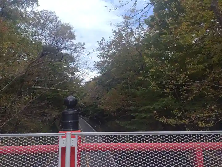 山中諏訪神社(山梨県)
