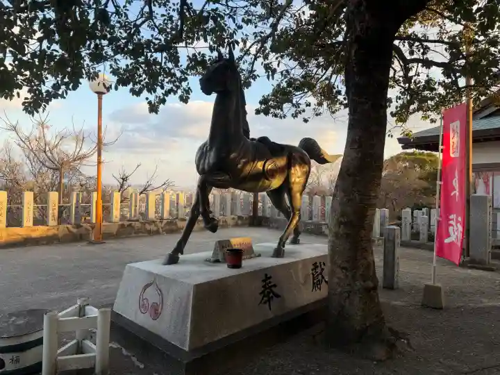 鷲尾愛宕神社の{uncategorized: "未分類", other: "その他", undefined: "問題あり", building: "その他建物", grave: "お墓", sacred_gate: "鳥居", guardian: "狛犬", statue: "像", buddha: "仏像", history: "歴史", nature: "自然", garden: "庭園", animal: "動物", pagoda: "塔", temizu: "手水舎", mountain_gate: "山門・神門", sanctuary: "本殿・本堂", subordinate: "末社・摂社", art: "芸術", scenery: "景色", jizo: "地蔵", ema: "絵馬", goshuin: "御朱印", omikuji: "おみくじ", items: "授与品その他", amulet: "お守り", goshuincho: "御朱印帳", eats: "食事", festival: "お祭り", votive_dance: "神楽", shichigosan: "七五三参", wedding: "結婚式", experience: "体験その他", initially: "初詣", around: "周辺", anti_infection: "感染症対策"}