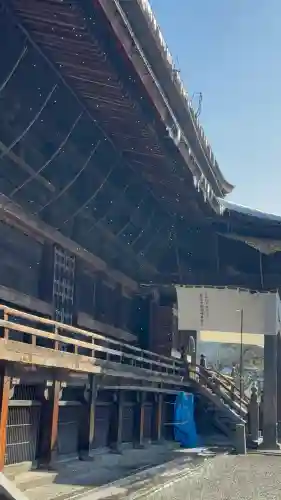 善光寺の{uncategorized: "未分類", other: "その他", undefined: "問題あり", building: "その他建物", grave: "お墓", sacred_gate: "鳥居", guardian: "狛犬", statue: "像", buddha: "仏像", history: "歴史", nature: "自然", garden: "庭園", animal: "動物", pagoda: "塔", temizu: "手水舎", mountain_gate: "山門・神門", sanctuary: "本殿・本堂", subordinate: "末社・摂社", art: "芸術", scenery: "景色", jizo: "地蔵", ema: "絵馬", goshuin: "御朱印", omikuji: "おみくじ", items: "授与品その他", amulet: "お守り", goshuincho: "御朱印帳", eats: "食事", festival: "お祭り", votive_dance: "神楽", shichigosan: "七五三参", wedding: "結婚式", experience: "体験その他", initially: "初詣", around: "周辺", anti_infection: "感染症対策"}