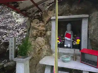 満願滝弁財天(大阪府)