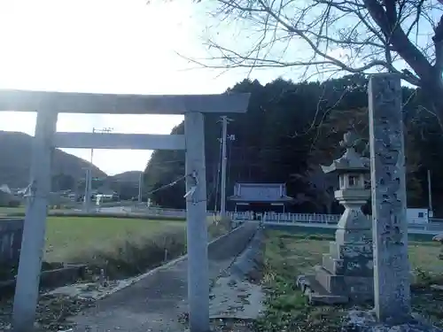 白山神社の鳥居