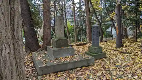 鷹栖神社の末社・摂社
