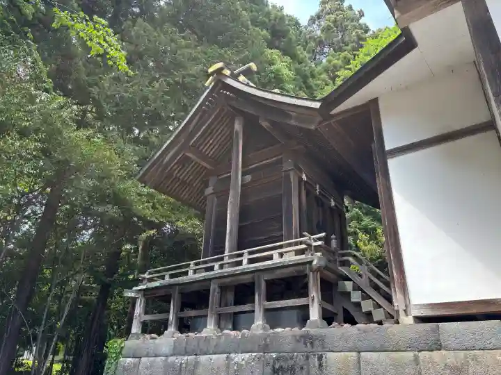 今市瀧尾神社の{uncategorized: "未分類", other: "その他", undefined: "問題あり", building: "その他建物", grave: "お墓", sacred_gate: "鳥居", guardian: "狛犬", statue: "像", buddha: "仏像", history: "歴史", nature: "自然", garden: "庭園", animal: "動物", pagoda: "塔", temizu: "手水舎", mountain_gate: "山門・神門", sanctuary: "本殿・本堂", subordinate: "末社・摂社", art: "芸術", scenery: "景色", jizo: "地蔵", ema: "絵馬", goshuin: "御朱印", omikuji: "おみくじ", items: "授与品その他", amulet: "お守り", goshuincho: "御朱印帳", eats: "食事", festival: "お祭り", votive_dance: "神楽", shichigosan: "七五三参", wedding: "結婚式", experience: "体験その他", initially: "初詣", around: "周辺", anti_infection: "感染症対策"}