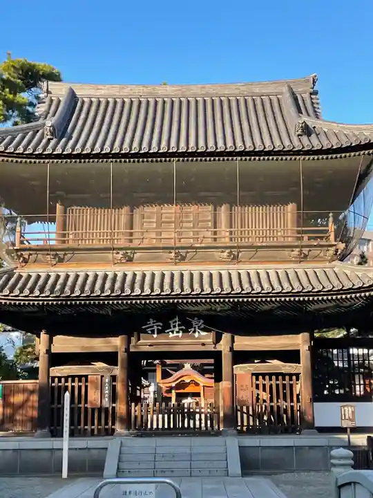 泉岳寺の山門・神門
