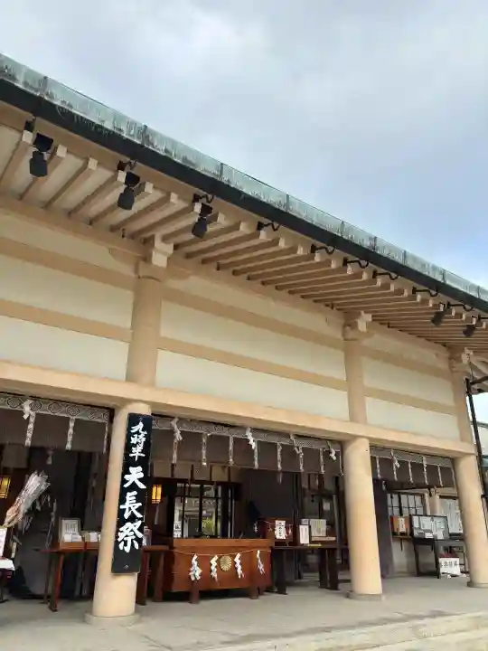 難波大社 生國魂神社の{uncategorized: "未分類", other: "その他", undefined: "問題あり", building: "その他建物", grave: "お墓", sacred_gate: "鳥居", guardian: "狛犬", statue: "像", buddha: "仏像", history: "歴史", nature: "自然", garden: "庭園", animal: "動物", pagoda: "塔", temizu: "手水舎", mountain_gate: "山門・神門", sanctuary: "本殿・本堂", subordinate: "末社・摂社", art: "芸術", scenery: "景色", jizo: "地蔵", ema: "絵馬", goshuin: "御朱印", omikuji: "おみくじ", items: "授与品その他", amulet: "お守り", goshuincho: "御朱印帳", eats: "食事", festival: "お祭り", votive_dance: "神楽", shichigosan: "七五三参", wedding: "結婚式", experience: "体験その他", initially: "初詣", around: "周辺", anti_infection: "感染症対策"}