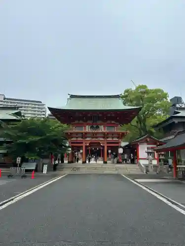 生田神社の{uncategorized: "未分類", other: "その他", undefined: "問題あり", building: "その他建物", grave: "お墓", sacred_gate: "鳥居", guardian: "狛犬", statue: "像", buddha: "仏像", history: "歴史", nature: "自然", garden: "庭園", animal: "動物", pagoda: "塔", temizu: "手水舎", mountain_gate: "山門・神門", sanctuary: "本殿・本堂", subordinate: "末社・摂社", art: "芸術", scenery: "景色", jizo: "地蔵", ema: "絵馬", goshuin: "御朱印", omikuji: "おみくじ", items: "授与品その他", amulet: "お守り", goshuincho: "御朱印帳", eats: "食事", festival: "お祭り", votive_dance: "神楽", shichigosan: "七五三参", wedding: "結婚式", experience: "体験その他", initially: "初詣", around: "周辺", anti_infection: "感染症対策"}