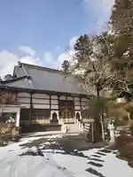 岩角山 岩角寺の本殿・本堂
