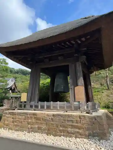 建長寺の{uncategorized: "未分類", other: "その他", undefined: "問題あり", building: "その他建物", grave: "お墓", sacred_gate: "鳥居", guardian: "狛犬", statue: "像", buddha: "仏像", history: "歴史", nature: "自然", garden: "庭園", animal: "動物", pagoda: "塔", temizu: "手水舎", mountain_gate: "山門・神門", sanctuary: "本殿・本堂", subordinate: "末社・摂社", art: "芸術", scenery: "景色", jizo: "地蔵", ema: "絵馬", goshuin: "御朱印", omikuji: "おみくじ", items: "授与品その他", amulet: "お守り", goshuincho: "御朱印帳", eats: "食事", festival: "お祭り", votive_dance: "神楽", shichigosan: "七五三参", wedding: "結婚式", experience: "体験その他", initially: "初詣", around: "周辺", anti_infection: "感染症対策"}