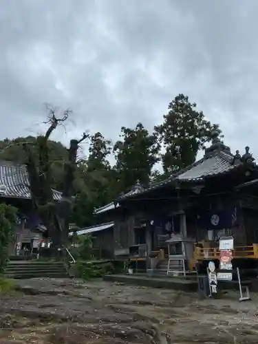 常楽寺の本殿・本堂