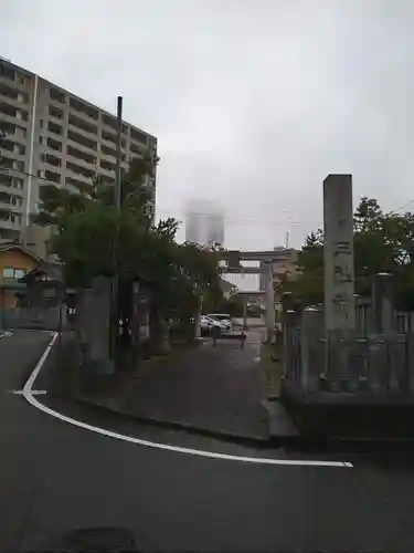 三社神社の鳥居