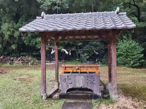 八幡神社の手水