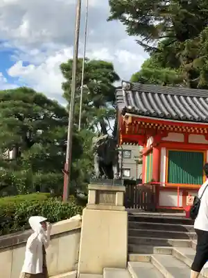 八坂神社(祇園さん)の狛犬