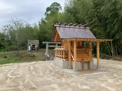 百里神社の{uncategorized: "未分類", other: "その他", undefined: "問題あり", building: "その他建物", grave: "お墓", sacred_gate: "鳥居", guardian: "狛犬", statue: "像", buddha: "仏像", history: "歴史", nature: "自然", garden: "庭園", animal: "動物", pagoda: "塔", temizu: "手水舎", mountain_gate: "山門・神門", sanctuary: "本殿・本堂", subordinate: "末社・摂社", art: "芸術", scenery: "景色", jizo: "地蔵", ema: "絵馬", goshuin: "御朱印", omikuji: "おみくじ", items: "授与品その他", amulet: "お守り", goshuincho: "御朱印帳", eats: "食事", festival: "お祭り", votive_dance: "神楽", shichigosan: "七五三参", wedding: "結婚式", experience: "体験その他", initially: "初詣", around: "周辺", anti_infection: "感染症対策"}