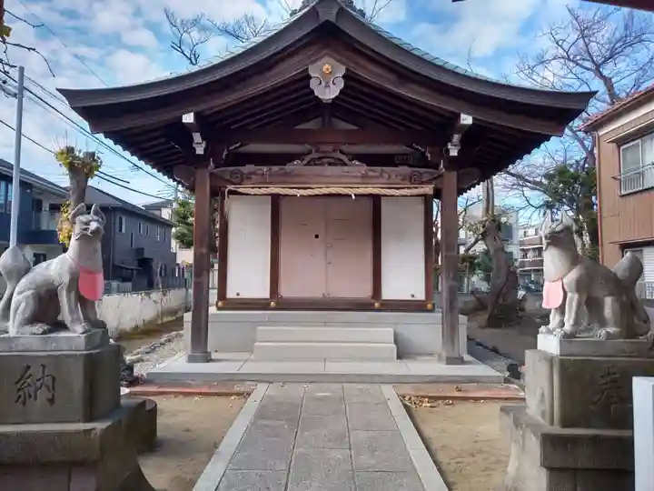 稲荷神社の本殿・本堂