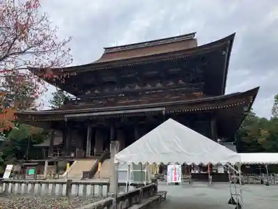 金峯山寺の本殿・本堂