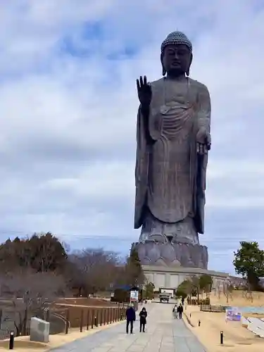 東本願寺本廟 牛久浄苑（牛久大仏）(茨城県)