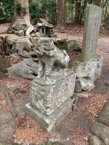 庤神社の狛犬