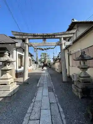 都久生須麻神社の鳥居