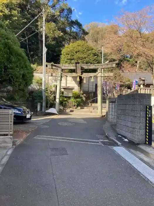 吹上稲荷神社の鳥居