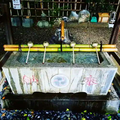 市谷亀岡八幡宮の手水舎