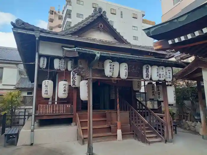 法案寺の本殿