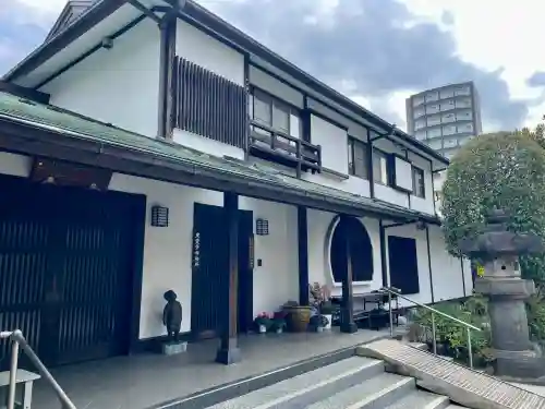 東覺寺の{uncategorized: "未分類", other: "その他", undefined: "問題あり", building: "その他建物", grave: "お墓", sacred_gate: "鳥居", guardian: "狛犬", statue: "像", buddha: "仏像", history: "歴史", nature: "自然", garden: "庭園", animal: "動物", pagoda: "塔", temizu: "手水舎", mountain_gate: "山門・神門", sanctuary: "本殿・本堂", subordinate: "末社・摂社", art: "芸術", scenery: "景色", jizo: "地蔵", ema: "絵馬", goshuin: "御朱印", omikuji: "おみくじ", items: "授与品その他", amulet: "お守り", goshuincho: "御朱印帳", eats: "食事", festival: "お祭り", votive_dance: "神楽", shichigosan: "七五三参", wedding: "結婚式", experience: "体験その他", initially: "初詣", around: "周辺", anti_infection: "感染症対策"}