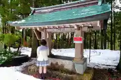 真山神社の手水