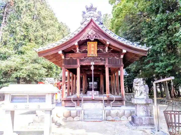 諏訪神社の本殿・本堂