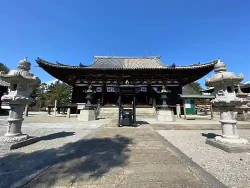 鶴林寺の本殿・本堂