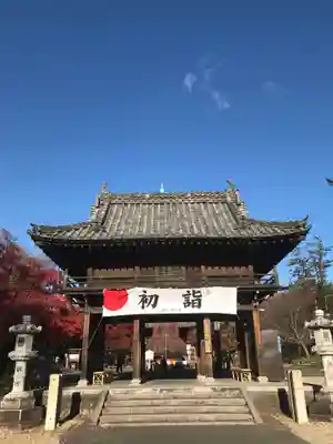 八事山 興正寺の山門・神門