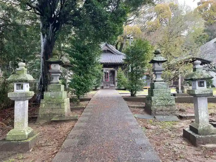 菅原神社の{uncategorized: "未分類", other: "その他", undefined: "問題あり", building: "その他建物", grave: "お墓", sacred_gate: "鳥居", guardian: "狛犬", statue: "像", buddha: "仏像", history: "歴史", nature: "自然", garden: "庭園", animal: "動物", pagoda: "塔", temizu: "手水舎", mountain_gate: "山門・神門", sanctuary: "本殿・本堂", subordinate: "末社・摂社", art: "芸術", scenery: "景色", jizo: "地蔵", ema: "絵馬", goshuin: "御朱印", omikuji: "おみくじ", items: "授与品その他", amulet: "お守り", goshuincho: "御朱印帳", eats: "食事", festival: "お祭り", votive_dance: "神楽", shichigosan: "七五三参", wedding: "結婚式", experience: "体験その他", initially: "初詣", around: "周辺", anti_infection: "感染症対策"}