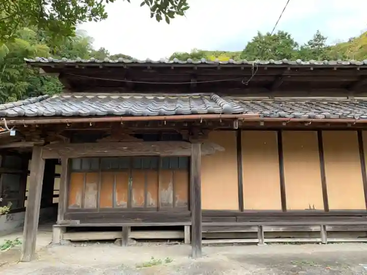 お堂(名称不明)の本殿・本堂