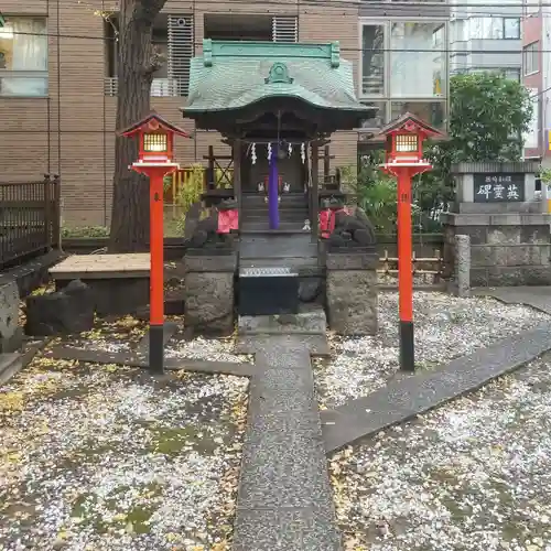 銀杏八幡宮の末社