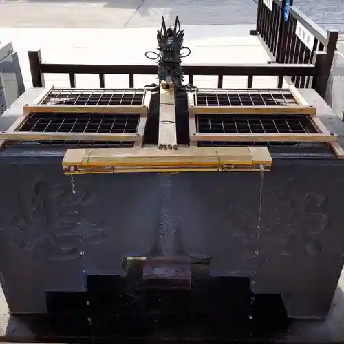 稲荷神社の手水舎