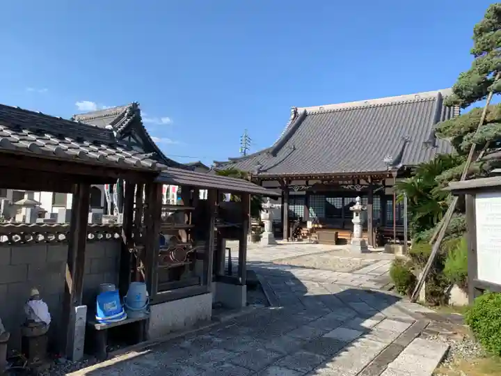 明徳寺の本殿・本堂
