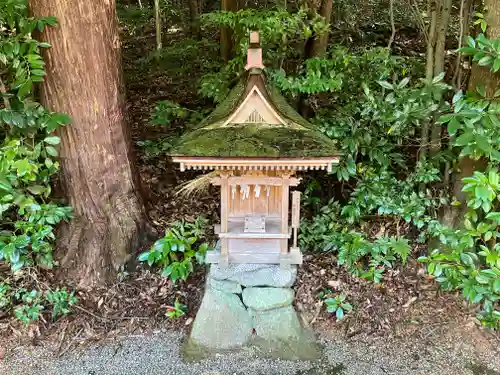 高鴨神社の末社