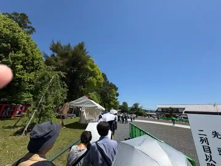 賀茂別雷神社(上賀茂神社)の{uncategorized: "未分類", other: "その他", undefined: "問題あり", building: "その他建物", grave: "お墓", sacred_gate: "鳥居", guardian: "狛犬", statue: "像", buddha: "仏像", history: "歴史", nature: "自然", garden: "庭園", animal: "動物", pagoda: "塔", temizu: "手水舎", mountain_gate: "山門・神門", sanctuary: "本殿・本堂", subordinate: "末社・摂社", art: "芸術", scenery: "景色", jizo: "地蔵", ema: "絵馬", goshuin: "御朱印", omikuji: "おみくじ", items: "授与品その他", amulet: "お守り", goshuincho: "御朱印帳", eats: "食事", festival: "お祭り", votive_dance: "神楽", shichigosan: "七五三参", wedding: "結婚式", experience: "体験その他", initially: "初詣", around: "周辺", anti_infection: "感染症対策"}
