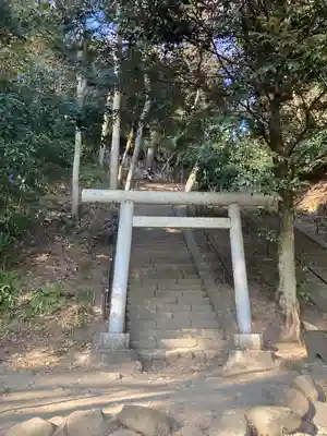 法華堂跡（源頼朝墓・北条義時墓）の鳥居
