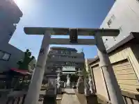 中葛西稲荷神社の鳥居
