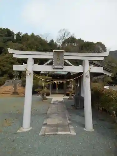 遠山神社の鳥居