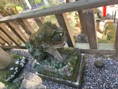 日光大室高龗神社の{uncategorized: "未分類", other: "その他", undefined: "問題あり", building: "その他建物", grave: "お墓", sacred_gate: "鳥居", guardian: "狛犬", statue: "像", buddha: "仏像", history: "歴史", nature: "自然", garden: "庭園", animal: "動物", pagoda: "塔", temizu: "手水舎", mountain_gate: "山門・神門", sanctuary: "本殿・本堂", subordinate: "末社・摂社", art: "芸術", scenery: "景色", jizo: "地蔵", ema: "絵馬", goshuin: "御朱印", omikuji: "おみくじ", items: "授与品その他", amulet: "お守り", goshuincho: "御朱印帳", eats: "食事", festival: "お祭り", votive_dance: "神楽", shichigosan: "七五三参", wedding: "結婚式", experience: "体験その他", initially: "初詣", around: "周辺", anti_infection: "感染症対策"}