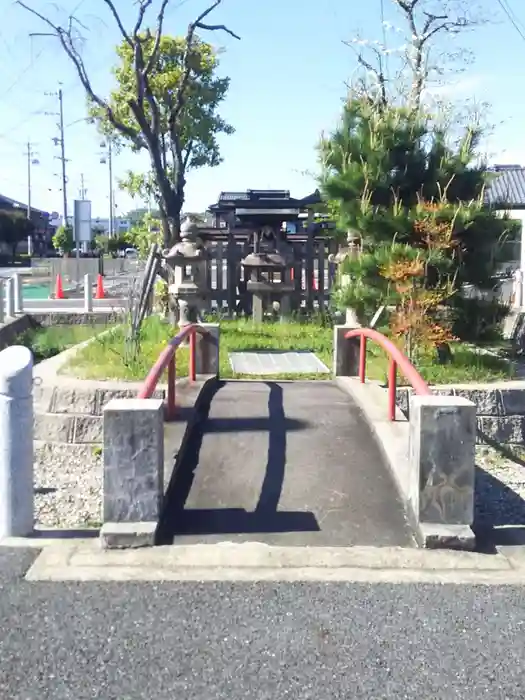 神社(祭神不明)の本殿