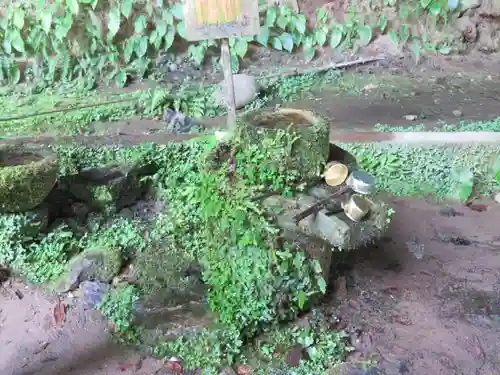 八女津媛神社の手水舎