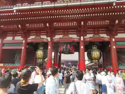 浅草寺の山門・神門