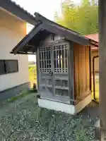 宝積寺稲荷神社の{uncategorized: "未分類", other: "その他", undefined: "問題あり", building: "その他建物", grave: "お墓", sacred_gate: "鳥居", guardian: "狛犬", statue: "像", buddha: "仏像", history: "歴史", nature: "自然", garden: "庭園", animal: "動物", pagoda: "塔", temizu: "手水舎", mountain_gate: "山門・神門", sanctuary: "本殿・本堂", subordinate: "末社・摂社", art: "芸術", scenery: "景色", jizo: "地蔵", ema: "絵馬", goshuin: "御朱印", omikuji: "おみくじ", items: "授与品その他", amulet: "お守り", goshuincho: "御朱印帳", eats: "食事", festival: "お祭り", votive_dance: "神楽", shichigosan: "七五三参", wedding: "結婚式", experience: "体験その他", initially: "初詣", around: "周辺", anti_infection: "感染症対策"}