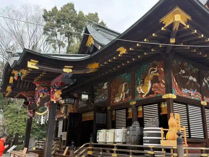 秩父神社の{uncategorized: "未分類", other: "その他", undefined: "問題あり", building: "その他建物", grave: "お墓", sacred_gate: "鳥居", guardian: "狛犬", statue: "像", buddha: "仏像", history: "歴史", nature: "自然", garden: "庭園", animal: "動物", pagoda: "塔", temizu: "手水舎", mountain_gate: "山門・神門", sanctuary: "本殿・本堂", subordinate: "末社・摂社", art: "芸術", scenery: "景色", jizo: "地蔵", ema: "絵馬", goshuin: "御朱印", omikuji: "おみくじ", items: "授与品その他", amulet: "お守り", goshuincho: "御朱印帳", eats: "食事", festival: "お祭り", votive_dance: "神楽", shichigosan: "七五三参", wedding: "結婚式", experience: "体験その他", initially: "初詣", around: "周辺", anti_infection: "感染症対策"}