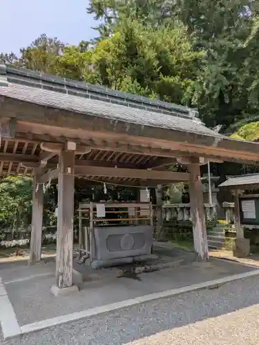 生目神社の手水舎